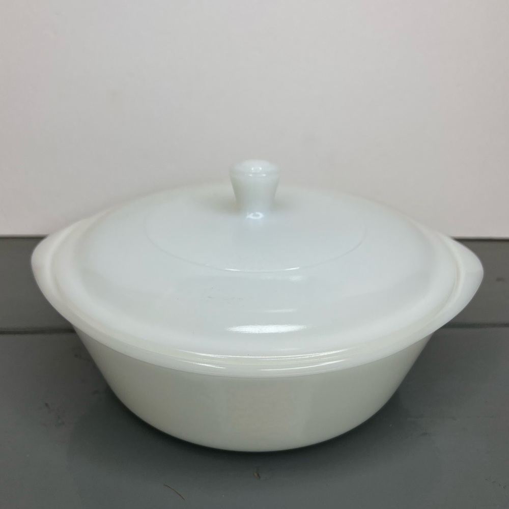 Vintage Glasbake J514 2qt Casserole All White With Lid-Flawless! MCM Vintage